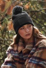 Load image into Gallery viewer, Beechfield Snowstar Bobble Hat Beanie