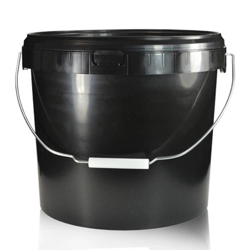 3 x 16L Black Detailing Buckets with Girt Guards & FREE Stickers
